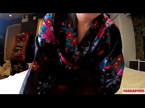 ❤️ Vajza e re cosplay pëlqen seksin deri në orgazmë me një shiringë në një kalorës dhe një blowjob. Vajzë aziatike me pidhi leshtore dhe cica të bukura me kostum tradicional japonez në video amatore që tregon masturbim me lodra qij. Sakura 3 OSAKAPORN. Video e ndyrë në sq.kassavrn.ru ❤